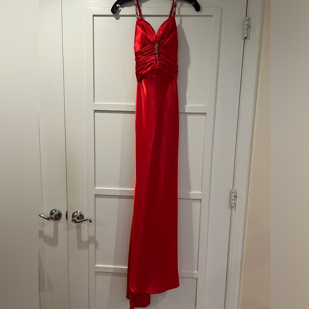 NWOT Mori Lee Red Satin Beaded Formal Gown 7/8